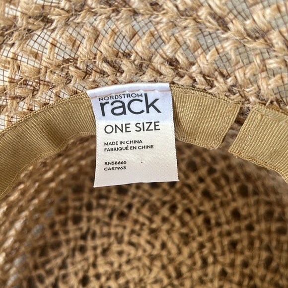 Nordstrom Rack Bucket Hat- One Size - Picture 3 of 3